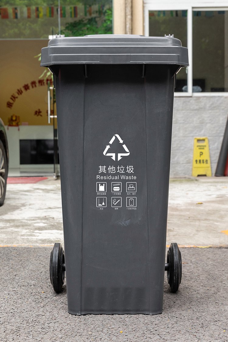 2025社區環衛垃圾桶行業：從“末端容器”到“智慧節點”的升維實踐